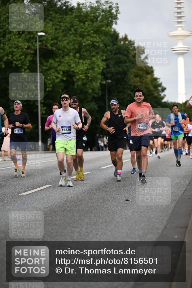 29.06.2025 - hella hamburg halbmarathon Dr. Thomas Lammeyer http://msf.ph/oto/8156501 29.06.2025 10:08:13 Kennedybrücke 1032, 1161, 1355, 1367, 1450, 2277, 2979, 3488, 4095, 4488, 4951, 5058, 5363, 6142, 6706, 7485, 8177, 8421, 8422, 8423, 8484, 9526, 9899 meine-sportfotos.de