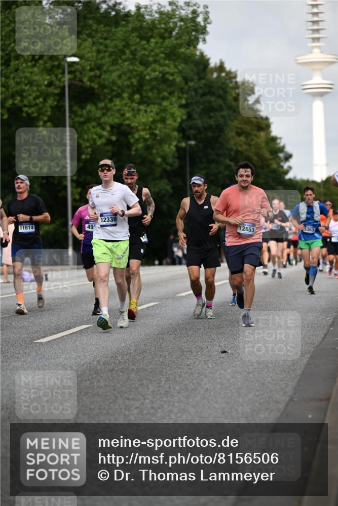 29.06.2025 - hella hamburg halbmarathon Dr. Thomas Lammeyer http://msf.ph/oto/8156506 29.06.2025 10:08:13 Kennedybrücke 1032, 1161, 1355, 1367, 1450, 2277, 2979, 3488, 4095, 4488, 4951, 5058, 5363, 6142, 6706, 7485, 8177, 8421, 8422, 8423, 8484, 9526, 9899 meine-sportfotos.de