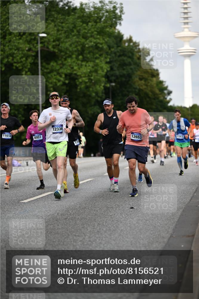 29.06.2025 - hella hamburg halbmarathon Dr. Thomas Lammeyer http://msf.ph/oto/8156521 29.06.2025 10:08:13 Kennedybrücke 1032, 1161, 1355, 1367, 1450, 2277, 2979, 3488, 4095, 4488, 4951, 5058, 5363, 6142, 6706, 7485, 8177, 8421, 8422, 8423, 8484, 9526, 9899 meine-sportfotos.de
