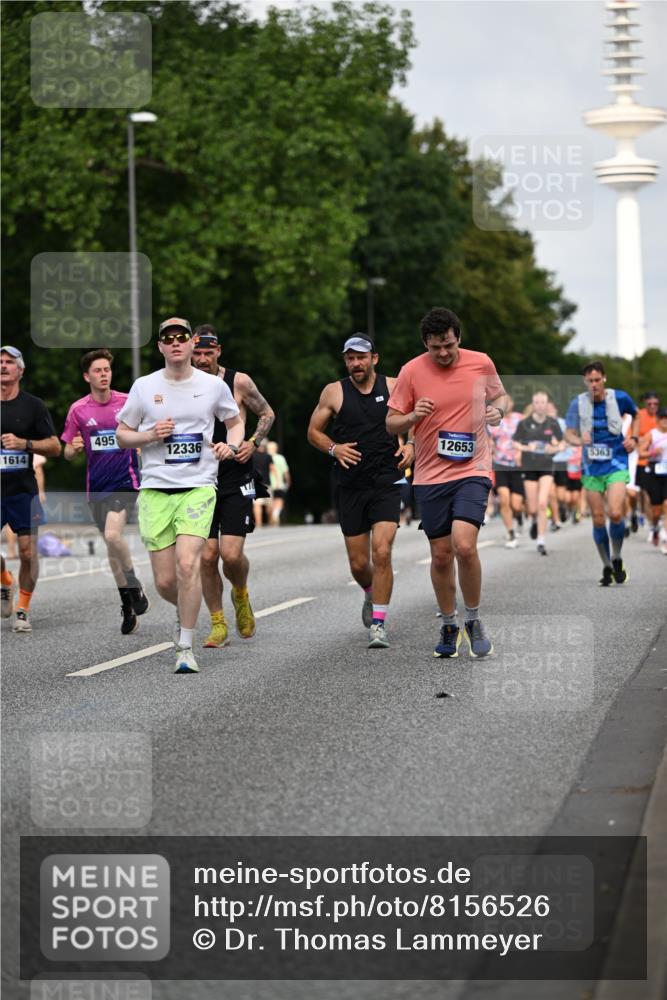 29.06.2025 - hella hamburg halbmarathon Dr. Thomas Lammeyer http://msf.ph/oto/8156526 29.06.2025 10:08:13 Kennedybrücke 1032, 1161, 1355, 1367, 1450, 2277, 2979, 3488, 4095, 4488, 4951, 5058, 5363, 6142, 6706, 7485, 8177, 8421, 8422, 8423, 8484, 9526, 9899 meine-sportfotos.de