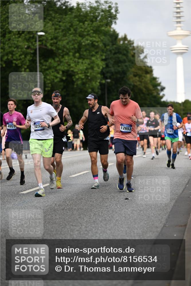 29.06.2025 - hella hamburg halbmarathon Dr. Thomas Lammeyer http://msf.ph/oto/8156534 29.06.2025 10:08:14 Kennedybrücke 1032, 1161, 1355, 1367, 1450, 2277, 2979, 3488, 4095, 4488, 4951, 5058, 5363, 6142, 6706, 7485, 8177, 8421, 8422, 8423, 8484, 9526, 9899, 10756 meine-sportfotos.de