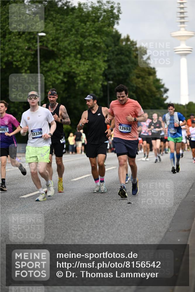 29.06.2025 - hella hamburg halbmarathon Dr. Thomas Lammeyer http://msf.ph/oto/8156542 29.06.2025 10:08:14 Kennedybrücke 1032, 1161, 1355, 1367, 1450, 2277, 2979, 3488, 4095, 4488, 4951, 5058, 5363, 6142, 6706, 7485, 8177, 8421, 8422, 8423, 8484, 9526, 9899, 10756 meine-sportfotos.de