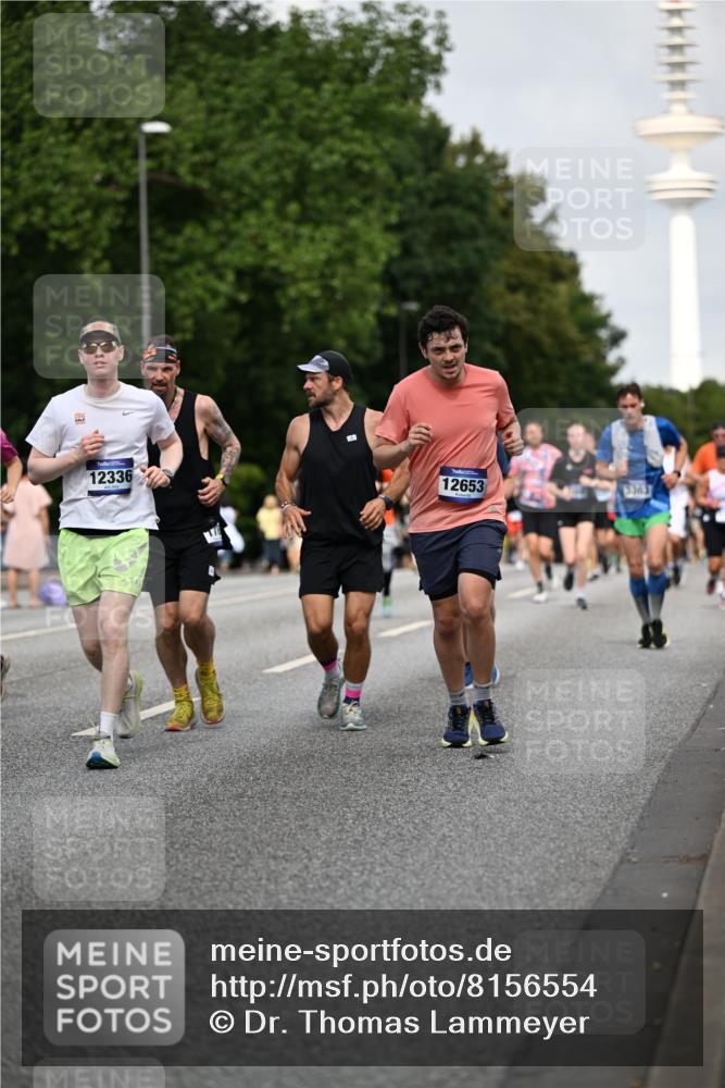 29.06.2025 - hella hamburg halbmarathon Dr. Thomas Lammeyer http://msf.ph/oto/8156554 29.06.2025 10:08:14 Kennedybrücke 1032, 1161, 1355, 1367, 1450, 2277, 2979, 3488, 4095, 4488, 4951, 5058, 5363, 6142, 6706, 7485, 8177, 8421, 8422, 8423, 8484, 9526, 9899, 10756 meine-sportfotos.de