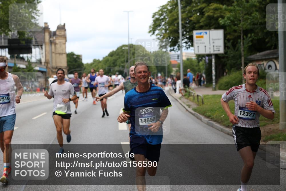 29.06.2025 - hella hamburg halbmarathon Yannick Fuchs http://msf.ph/oto/8156590 29.06.2025 10:38:20 20KM 1415, 1558, 2816, 3146, 3437, 3907, 4425, 4981, 4999, 5275, 5506, 5624, 5692, 6490, 6705, 6991, 7005, 7093, 7451, 8063, 8145, 8218, 8900, 9043, 9081, 9374, 9633, 9931, 10246, 10669, 10930, 11153, 11346, 11648, 11848, 12327, 12438, 12966, 13348, 13421, 13996, 14690, 14798, 14861, 15383, 15512, 15862, 15932, 16062, 16105, 16224, 16301, 16547, 16549, 16648, 16720, 17251, 17376, 17516, 17912, 18678, 18942, 19090 meine-sportfotos.de