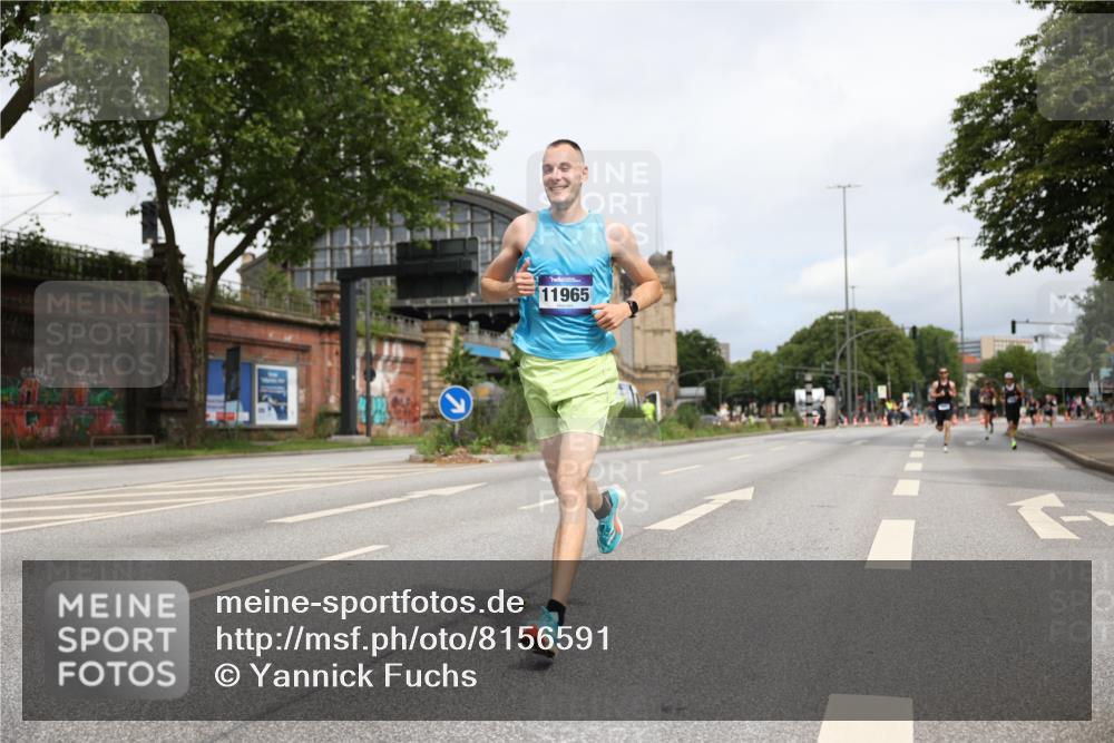 29.06.2025 - hella hamburg halbmarathon Yannick Fuchs http://msf.ph/oto/8156591 29.06.2025 10:17:23 20KM 6559, 10650, 11965, 13751, 16068, 17886 meine-sportfotos.de