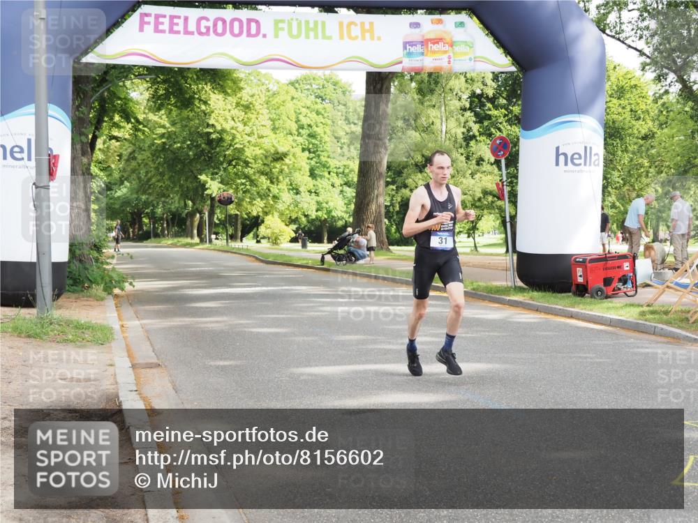 29.06.2025 - hella hamburg halbmarathon MichiJ http://msf.ph/oto/8156602 29.06.2025 10:05:47 Zwischen KM18-KM19 31 meine-sportfotos.de