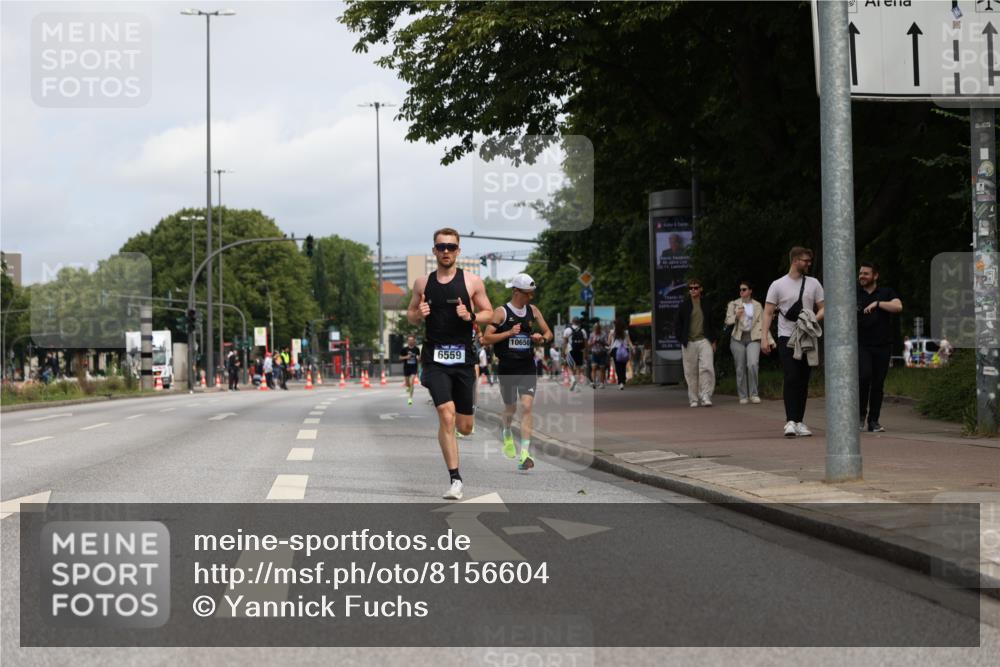 29.06.2025 - hella hamburg halbmarathon Yannick Fuchs http://msf.ph/oto/8156604 29.06.2025 10:17:27 20KM 6559, 9475, 10650, 11965, 13751, 16068, 17886 meine-sportfotos.de