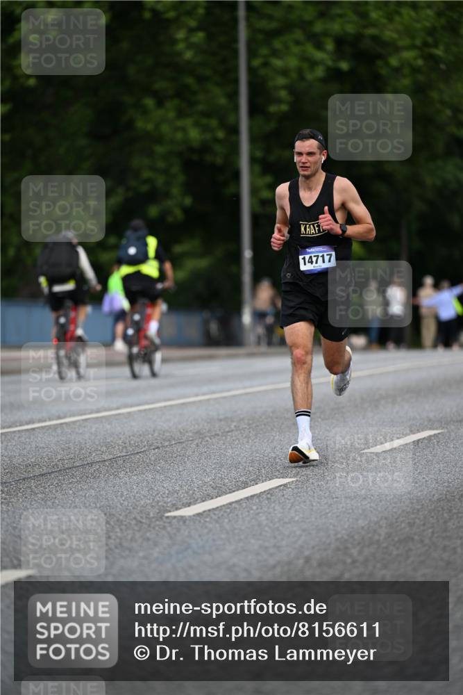 29.06.2025 - hella hamburg halbmarathon Dr. Thomas Lammeyer http://msf.ph/oto/8156611 29.06.2025 09:43:03 Kennedybrücke 34, 35, 52, 53, 54, 2659, 3720, 6380, 6530, 9255, 10650 meine-sportfotos.de