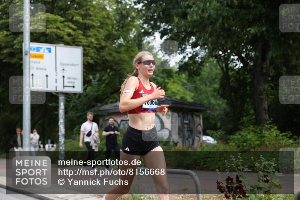 29.06.2025 - hella hamburg halbmarathon Yannick Fuchs http://msf.ph/oto/8156668 29.06.2025 10:17:32 20KM 3720, 6559, 9475, 10650, 13751, 16068, 17886 meine-sportfotos.de