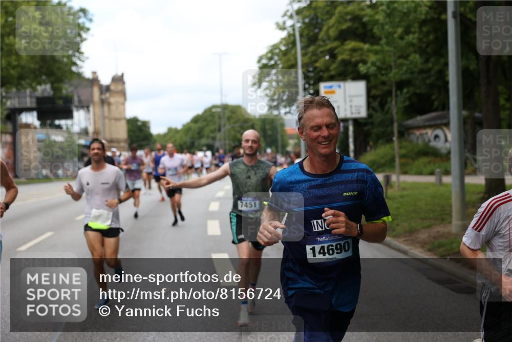 29.06.2025 - hella hamburg halbmarathon Yannick Fuchs http://msf.ph/oto/8156724 29.06.2025 10:38:21 20KM 1415, 1558, 2816, 3907, 4425, 4981, 4999, 5275, 5506, 5624, 5692, 6490, 6705, 6991, 7005, 7093, 7451, 8063, 8145, 8218, 8900, 9043, 9081, 9374, 9633, 9931, 10246, 10669, 10930, 11153, 11346, 11648, 11848, 12327, 12438, 12554, 12966, 13421, 13996, 14690, 14798, 14861, 15383, 15512, 15862, 15932, 16062, 16105, 16224, 16301, 16547, 16549, 16648, 16720, 17251, 17376, 17516, 17912, 18678, 18942 meine-sportfotos.de