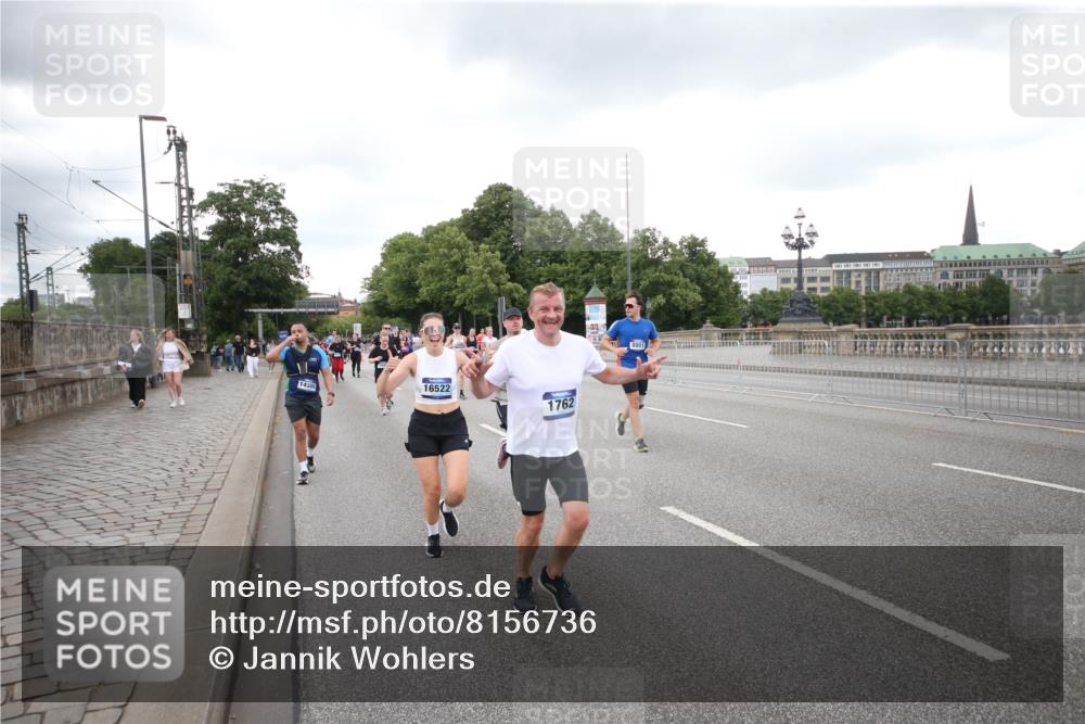 29.06.2025 - hella hamburg halbmarathon Jannik Wohlers http://msf.ph/oto/8156736 29.06.2025 10:54:00 Lombardsbrücke 1762, 1822, 1949, 2244, 2532, 3364, 3761, 3795, 3857, 4720, 4971, 5157, 5185, 5216, 5309, 5514, 5817, 5933, 5993, 6023, 6279, 6987, 7498, 7670, 7874, 7946, 7986, 8801, 8803, 9130, 10207, 11354, 11785, 12923, 12930, 13035, 13257, 13693, 13733, 14655, 14904, 15174, 15627, 15628, 15674, 15731, 16117, 16522, 16628, 16683, 17394, 18093, 18431 meine-sportfotos.de