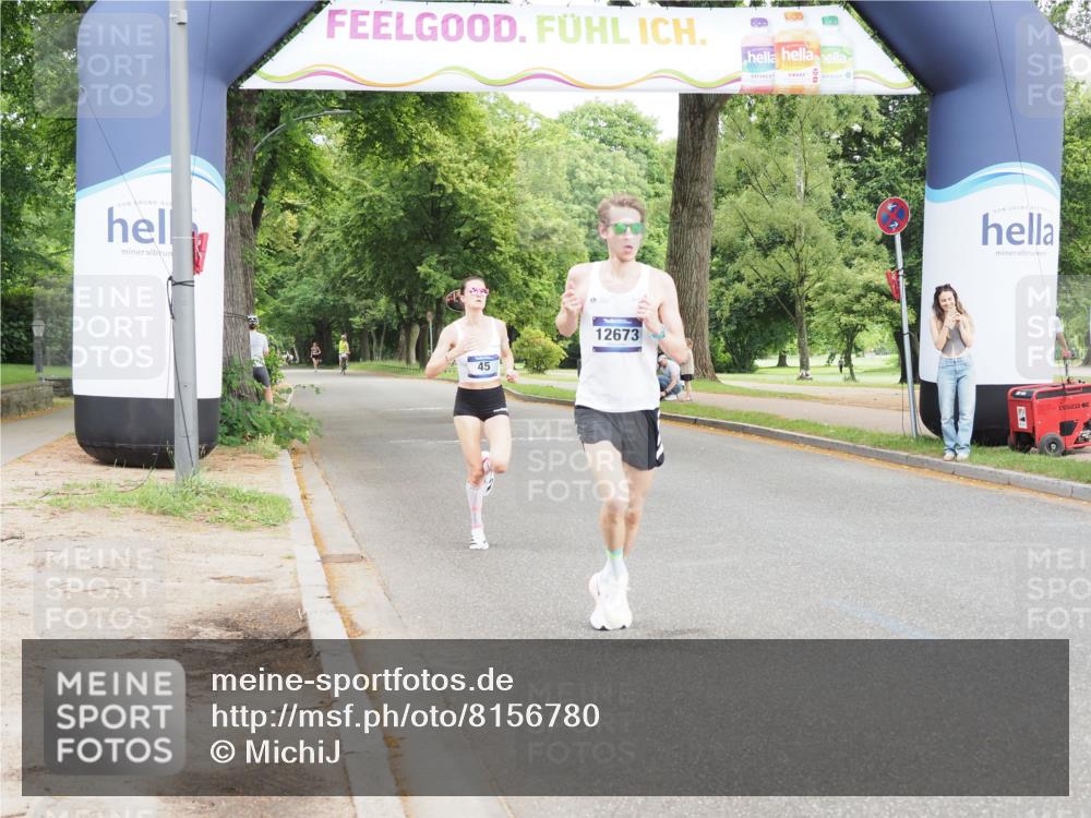 29.06.2025 - hella hamburg halbmarathon MichiJ http://msf.ph/oto/8156780 29.06.2025 10:06:46 Zwischen KM18-KM19  meine-sportfotos.de