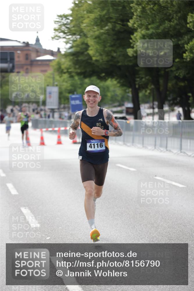 29.06.2025 - hella hamburg halbmarathon Jannik Wohlers http://msf.ph/oto/8156790 29.06.2025 09:37:52 Lombardsbrücke 4116 meine-sportfotos.de