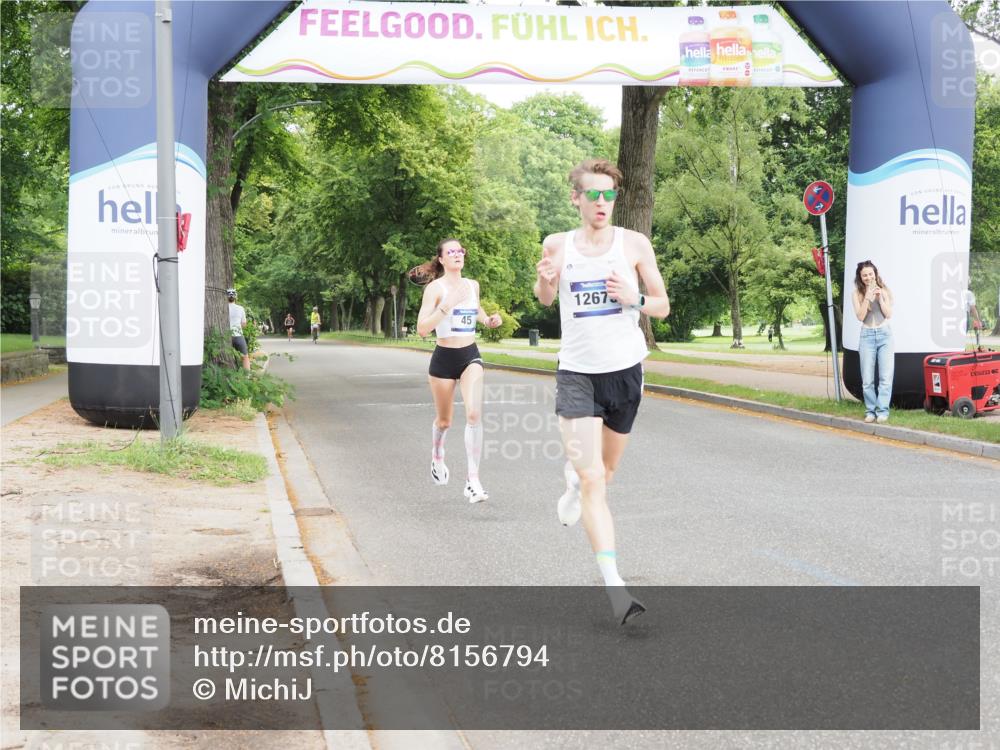 29.06.2025 - hella hamburg halbmarathon MichiJ http://msf.ph/oto/8156794 29.06.2025 10:06:47 Zwischen KM18-KM19 45, 12673 meine-sportfotos.de