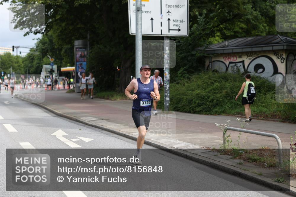 29.06.2025 - hella hamburg halbmarathon Yannick Fuchs http://msf.ph/oto/8156848 29.06.2025 10:17:54 20KM 2618, 3720, 4571, 9475, 16548, 18693, 18897 meine-sportfotos.de
