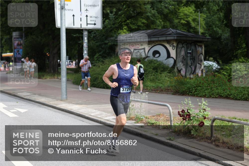 29.06.2025 - hella hamburg halbmarathon Yannick Fuchs http://msf.ph/oto/8156862 29.06.2025 10:17:54 20KM 2618, 3720, 4571, 9475, 16548, 18693, 18897 meine-sportfotos.de