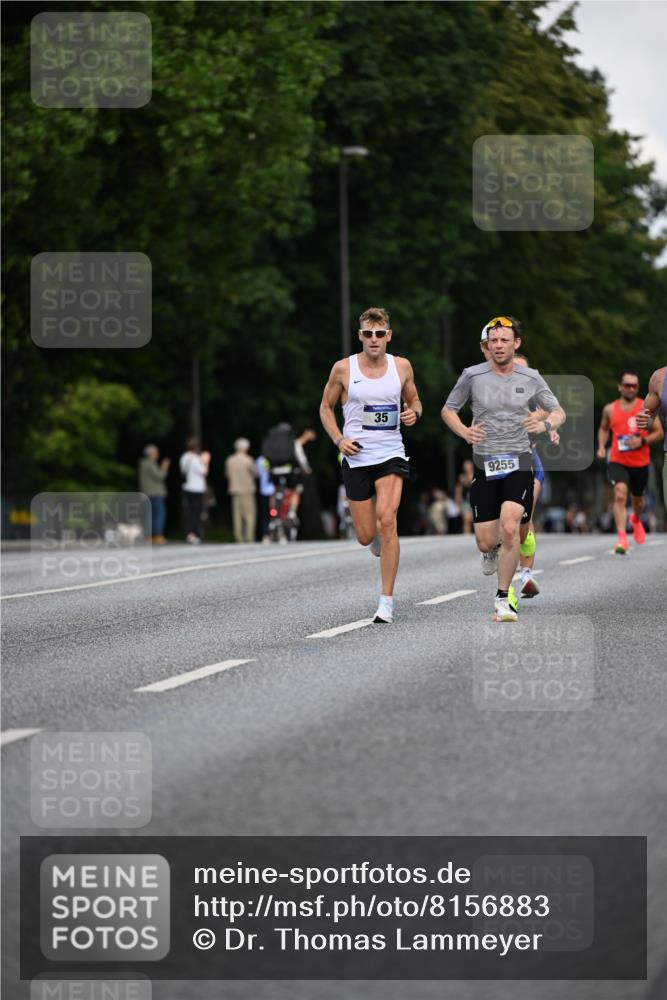 29.06.2025 - hella hamburg halbmarathon Dr. Thomas Lammeyer http://msf.ph/oto/8156883 29.06.2025 09:43:11 Kennedybrücke 34, 35, 52, 54, 2659, 3720, 6530, 9255, 10650 meine-sportfotos.de