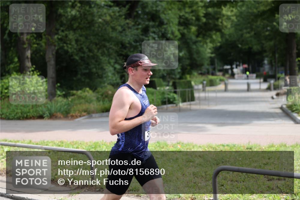 29.06.2025 - hella hamburg halbmarathon Yannick Fuchs http://msf.ph/oto/8156890 29.06.2025 10:17:55 20KM 2618, 3720, 4571, 16548, 18693, 18897 meine-sportfotos.de