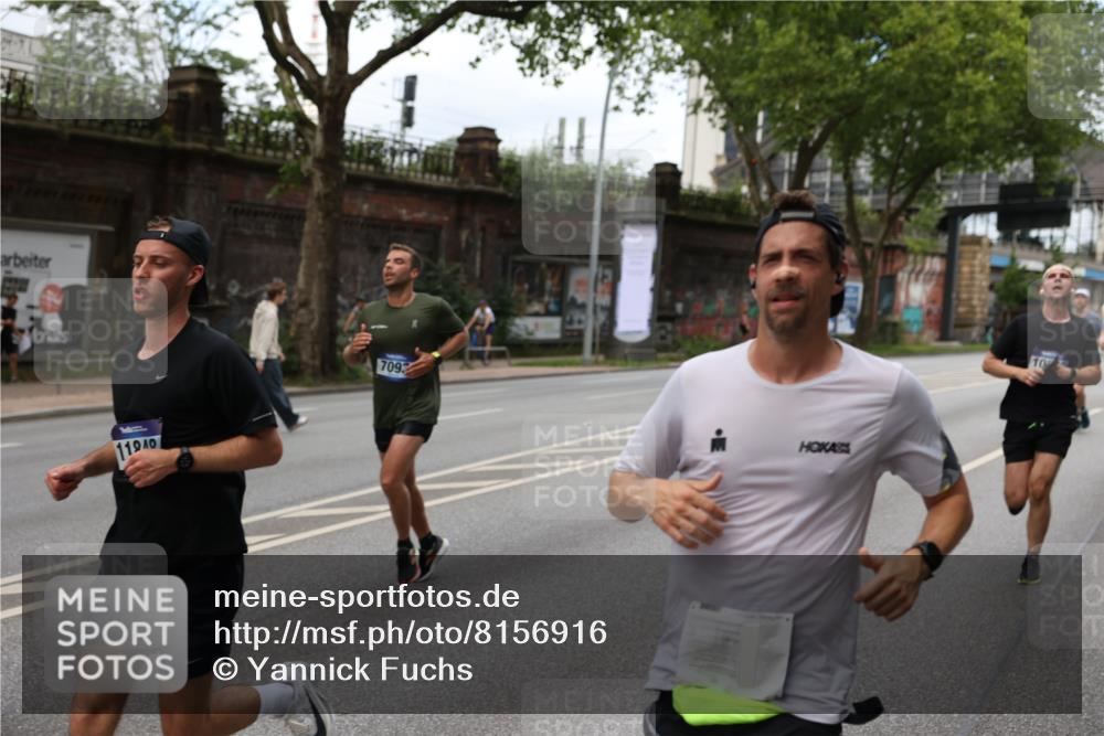 29.06.2025 - hella hamburg halbmarathon Yannick Fuchs http://msf.ph/oto/8156916 29.06.2025 10:38:22 20KM 1415, 1558, 2816, 3907, 4425, 4981, 4999, 5275, 5506, 5624, 5692, 6490, 6705, 6903, 6991, 7005, 7093, 7451, 8063, 8145, 8218, 8900, 9043, 9081, 9374, 9633, 9931, 10193, 10246, 10669, 10930, 11153, 11346, 11648, 11848, 12327, 12438, 12554, 12966, 13421, 13996, 14690, 14798, 14861, 15512, 15862, 16062, 16224, 16301, 16316, 16547, 16549, 16720, 17251, 17376, 17516, 17912, 18678, 18942 meine-sportfotos.de