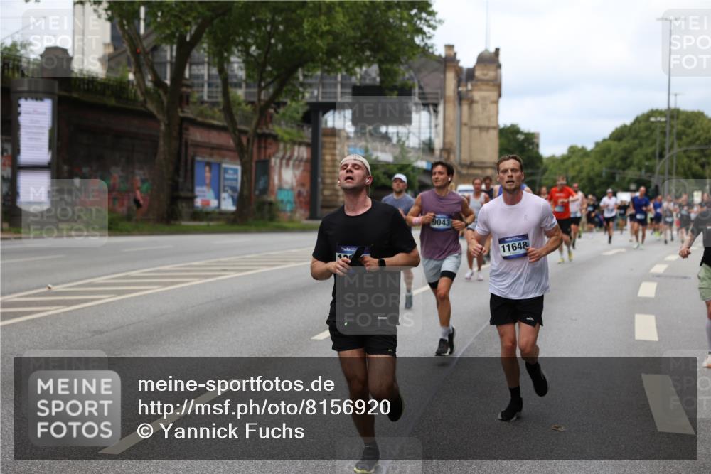 29.06.2025 - hella hamburg halbmarathon Yannick Fuchs http://msf.ph/oto/8156920 29.06.2025 10:38:23 20KM 1415, 1558, 2816, 3907, 4425, 4981, 4999, 5275, 5624, 5692, 6490, 6705, 6903, 6991, 7005, 7093, 8063, 8145, 8218, 8722, 8900, 9043, 9081, 9374, 9444, 9633, 9931, 10193, 10246, 10669, 10930, 11153, 11346, 11648, 11848, 12327, 12438, 12554, 12966, 13421, 13996, 14798, 14861, 15233, 15512, 15862, 16062, 16224, 16301, 16316, 16547, 16549, 16720, 17251, 17376, 17516, 17729, 17912, 18678, 18942 meine-sportfotos.de
