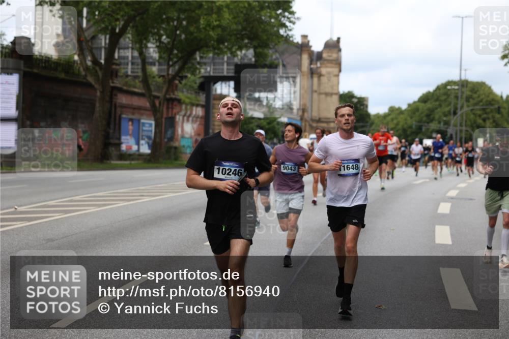 29.06.2025 - hella hamburg halbmarathon Yannick Fuchs http://msf.ph/oto/8156940 29.06.2025 10:38:23 20KM 1415, 1558, 2816, 3907, 4425, 4981, 4999, 5275, 5624, 5692, 6490, 6705, 6903, 6991, 7005, 7093, 8063, 8145, 8218, 8722, 8900, 9043, 9081, 9374, 9444, 9633, 9931, 10193, 10246, 10669, 10930, 11153, 11346, 11648, 11848, 12327, 12438, 12554, 12966, 13421, 13996, 14798, 14861, 15233, 15512, 15862, 16062, 16224, 16301, 16316, 16547, 16549, 16720, 17251, 17376, 17516, 17729, 17912, 18678, 18942 meine-sportfotos.de