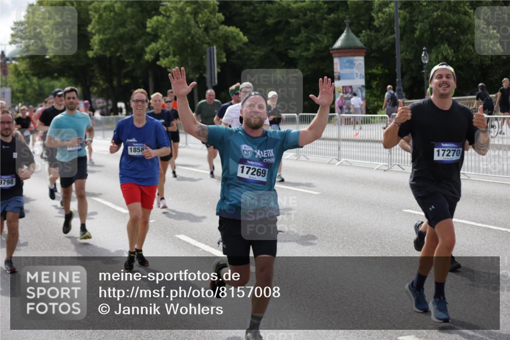 29.06.2025 - hella hamburg halbmarathon Jannik Wohlers http://msf.ph/oto/8157008 29.06.2025 10:17:23 Lombardsbrücke 1015, 1274, 1458, 1622, 1641, 1749, 1795, 2094, 2259, 2548, 3138, 3292, 4218, 5002, 5004, 5290, 5611, 5733, 6254, 6336, 6352, 7258, 7413, 8144, 8799, 9400, 9798, 9964, 10174, 10509, 10831, 11156, 11275, 11656, 11707, 11916, 12031, 12401, 12553, 12683, 13843, 14013, 14194, 14420, 14701, 14738, 14825, 15203, 15322, 15978, 16038, 16576, 16707, 17270, 17542, 17616, 19029 meine-sportfotos.de