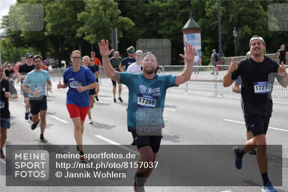 29.06.2025 - hella hamburg halbmarathon Jannik Wohlers http://msf.ph/oto/8157037 29.06.2025 10:17:23 Lombardsbrücke 1015, 1274, 1458, 1622, 1641, 1749, 1795, 2094, 2259, 2548, 3138, 3292, 4218, 5002, 5004, 5290, 5611, 5733, 6254, 6336, 6352, 7258, 7413, 8144, 8799, 9400, 9798, 9964, 10174, 10509, 10831, 11156, 11275, 11656, 11707, 11916, 12031, 12401, 12553, 12683, 13843, 14013, 14194, 14420, 14701, 14738, 14825, 15203, 15322, 15978, 16038, 16576, 16707, 17270, 17542, 17616, 19029 meine-sportfotos.de