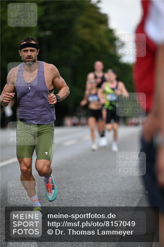 29.06.2025 - hella hamburg halbmarathon Dr. Thomas Lammeyer http://msf.ph/oto/8157049 29.06.2025 09:43:15 Kennedybrücke 34, 35, 52, 54, 2659, 6530, 9255, 9447, 10650 meine-sportfotos.de