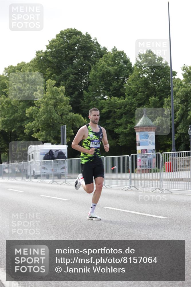 29.06.2025 - hella hamburg halbmarathon Jannik Wohlers http://msf.ph/oto/8157064 29.06.2025 09:38:00 Lombardsbrücke 4116, 11409 meine-sportfotos.de