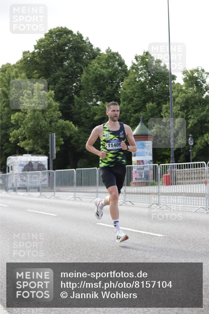 29.06.2025 - hella hamburg halbmarathon Jannik Wohlers http://msf.ph/oto/8157104 29.06.2025 09:38:01 Lombardsbrücke 4116, 11409 meine-sportfotos.de