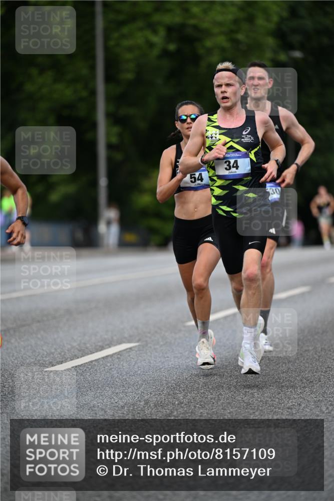 29.06.2025 - hella hamburg halbmarathon Dr. Thomas Lammeyer http://msf.ph/oto/8157109 29.06.2025 09:43:19 Kennedybrücke 34, 35, 52, 54, 6530, 9255, 9447, 10650 meine-sportfotos.de