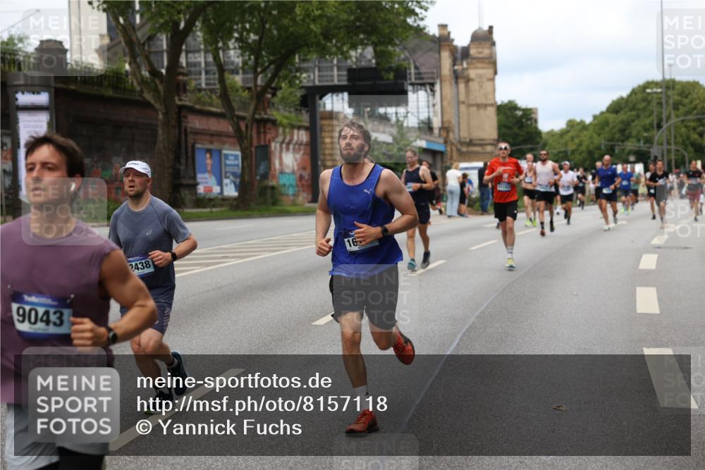 29.06.2025 - hella hamburg halbmarathon Yannick Fuchs http://msf.ph/oto/8157118 29.06.2025 10:38:25 20KM 1415, 1558, 2816, 3021, 3907, 4310, 4425, 4981, 4999, 5275, 5624, 5692, 6490, 6705, 6903, 6991, 7005, 8063, 8145, 8218, 8722, 8900, 9043, 9081, 9374, 9444, 9633, 9931, 10193, 10246, 10669, 10930, 11153, 11346, 11648, 12438, 12554, 12966, 13421, 13996, 14798, 14861, 15225, 15233, 15280, 15512, 15862, 16062, 16224, 16301, 16316, 16547, 16549, 16720, 16893, 17251, 17376, 17729, 17912, 18942 meine-sportfotos.de