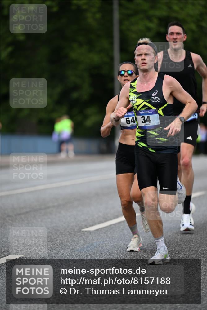 29.06.2025 - hella hamburg halbmarathon Dr. Thomas Lammeyer http://msf.ph/oto/8157188 29.06.2025 09:43:19 Kennedybrücke 34, 35, 52, 54, 6530, 9255, 9447, 10650 meine-sportfotos.de