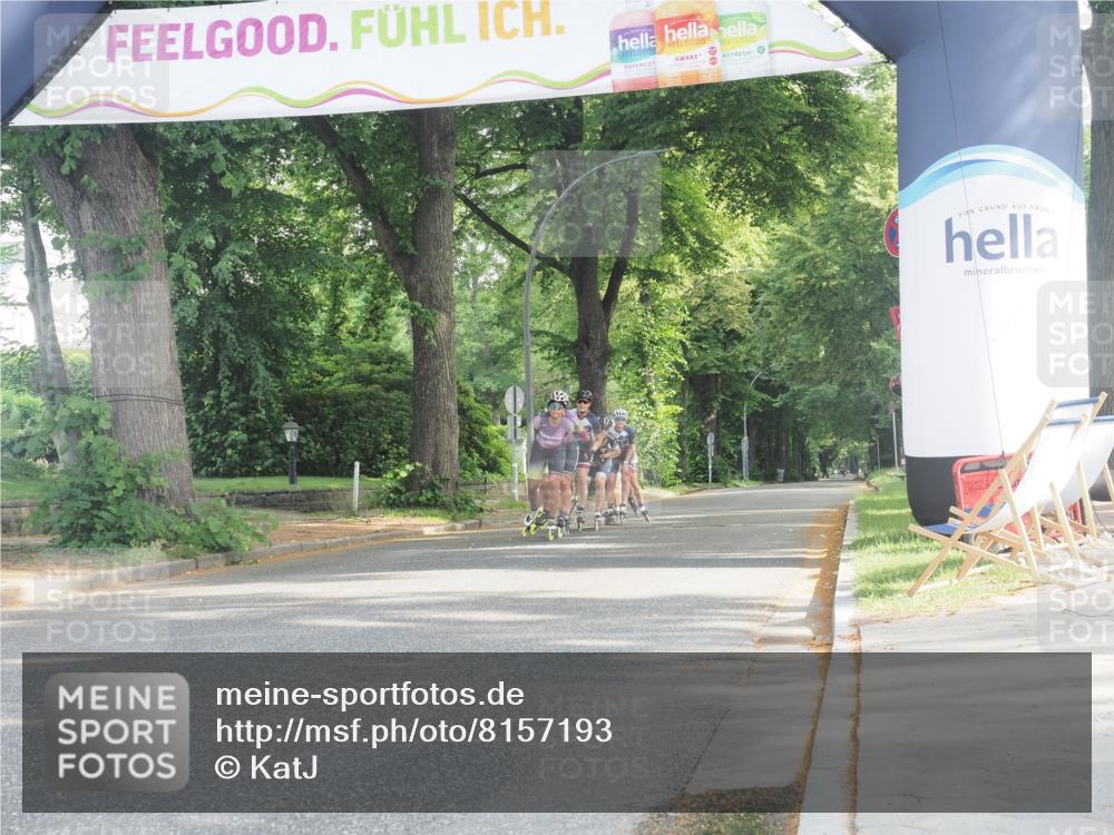 29.06.2025 - hella hamburg halbmarathon KatJ http://msf.ph/oto/8157193 29.06.2025 09:03:16 Zwischen KM18-KM19  meine-sportfotos.de