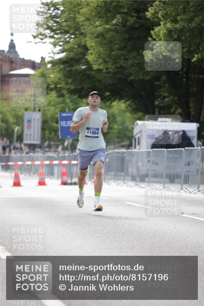 29.06.2025 - hella hamburg halbmarathon Jannik Wohlers http://msf.ph/oto/8157196 29.06.2025 09:38:03 Lombardsbrücke 4116, 11409, 11864 meine-sportfotos.de