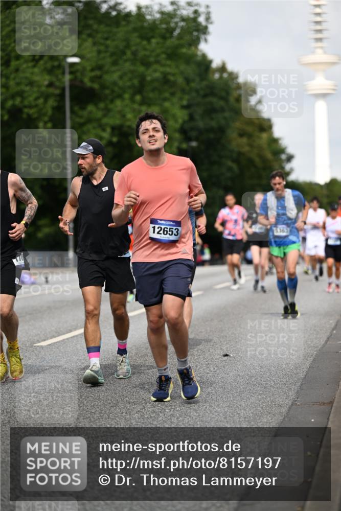 29.06.2025 - hella hamburg halbmarathon Dr. Thomas Lammeyer http://msf.ph/oto/8157197 29.06.2025 10:08:16 Kennedybrücke 1032, 1161, 1355, 1367, 1450, 2277, 2979, 3488, 4095, 4488, 4951, 5058, 5363, 5976, 6142, 6706, 6709, 7485, 8177, 8421, 8422, 8423, 8484, 9526, 9899, 10756 meine-sportfotos.de