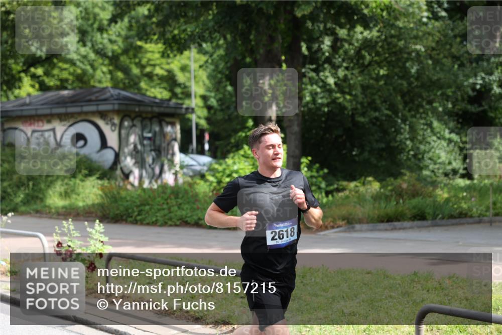 29.06.2025 - hella hamburg halbmarathon Yannick Fuchs http://msf.ph/oto/8157215 29.06.2025 10:18:14 20KM 35, 52, 2618, 4128, 7862, 11624, 18328, 18897, 18930 meine-sportfotos.de