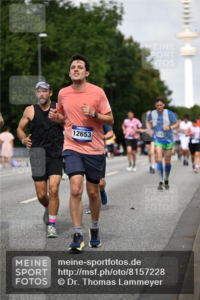 29.06.2025 - hella hamburg halbmarathon Dr. Thomas Lammeyer http://msf.ph/oto/8157228 29.06.2025 10:08:16 Kennedybrücke 1032, 1161, 1355, 1367, 1450, 2277, 2979, 3488, 4095, 4488, 4951, 5058, 5363, 5976, 6142, 6706, 6709, 7485, 8177, 8421, 8422, 8423, 8484, 9526, 9899, 10756 meine-sportfotos.de