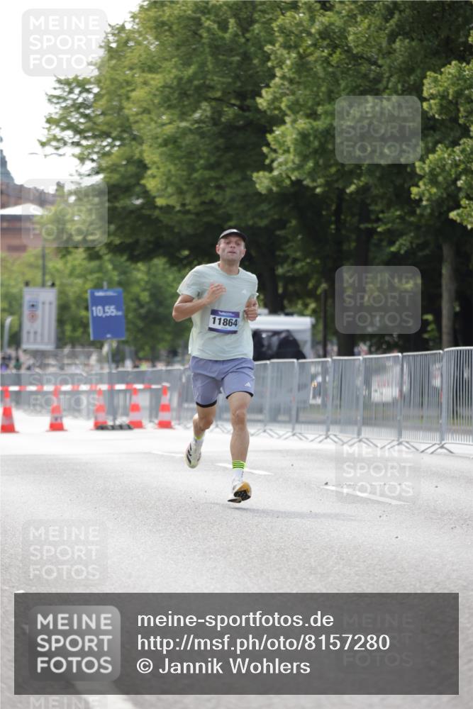 29.06.2025 - hella hamburg halbmarathon Jannik Wohlers http://msf.ph/oto/8157280 29.06.2025 09:38:03 Lombardsbrücke 4116, 11409, 11864 meine-sportfotos.de