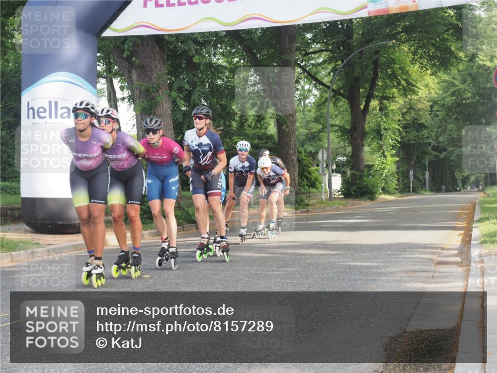 29.06.2025 - hella hamburg halbmarathon KatJ http://msf.ph/oto/8157289 29.06.2025 09:03:18 Zwischen KM18-KM19  meine-sportfotos.de
