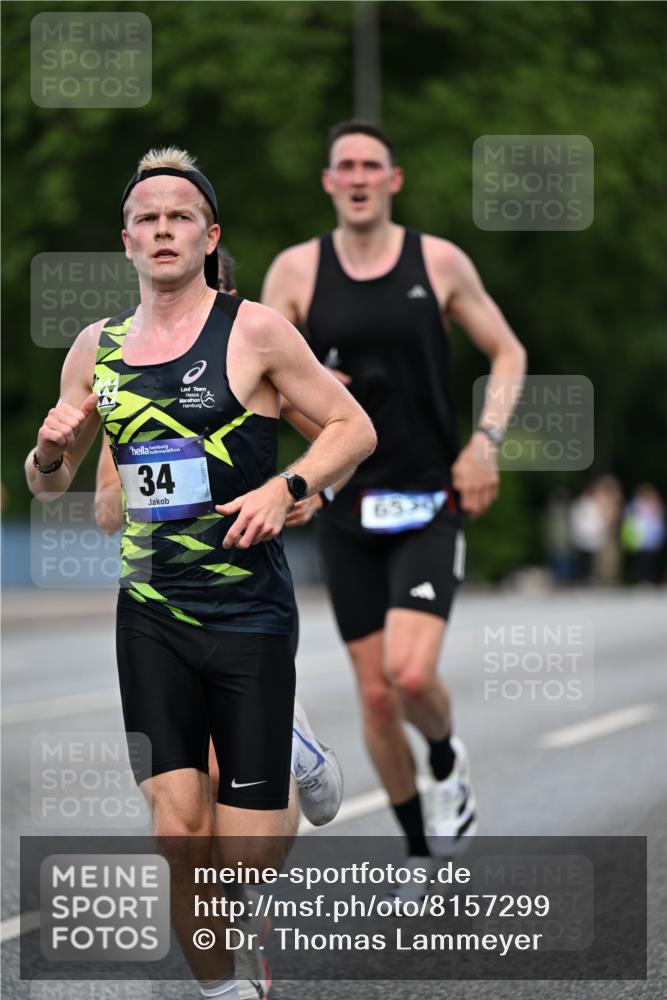 29.06.2025 - hella hamburg halbmarathon Dr. Thomas Lammeyer http://msf.ph/oto/8157299 29.06.2025 09:43:20 Kennedybrücke 34, 35, 52, 54, 6530, 9255, 9447, 10650 meine-sportfotos.de