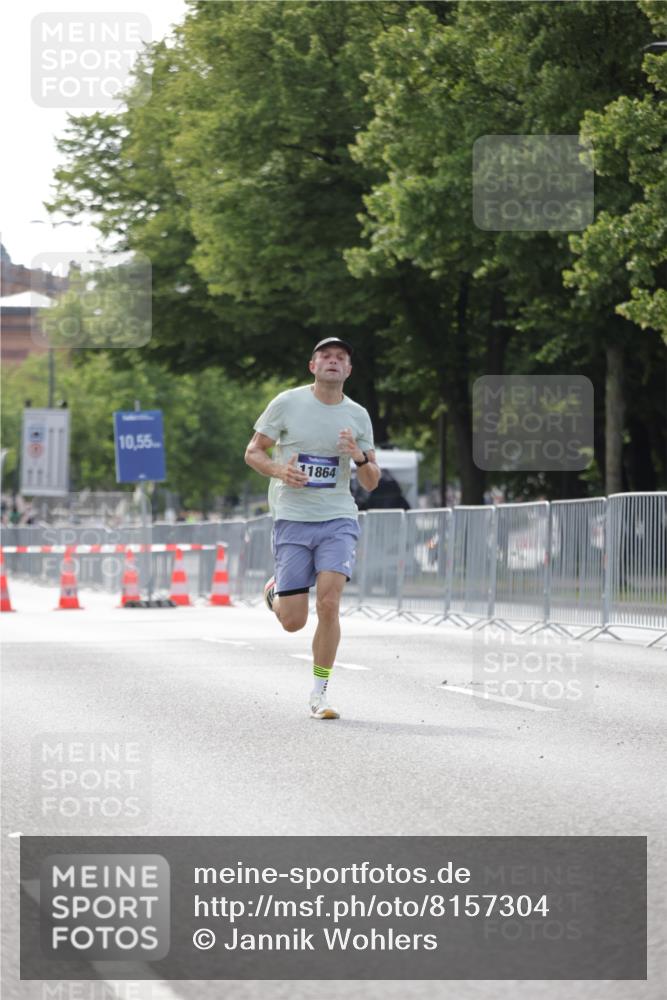 29.06.2025 - hella hamburg halbmarathon Jannik Wohlers http://msf.ph/oto/8157304 29.06.2025 09:38:04 Lombardsbrücke 4116, 11409, 11864 meine-sportfotos.de