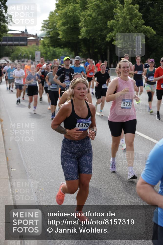 29.06.2025 - hella hamburg halbmarathon Jannik Wohlers http://msf.ph/oto/8157319 29.06.2025 10:17:27 Lombardsbrücke 1015, 1159, 1160, 1274, 1458, 1622, 1641, 1749, 1795, 2094, 2548, 3138, 3292, 5002, 5004, 5290, 5611, 5733, 7094, 7258, 7413, 7641, 7649, 8128, 8144, 8607, 8799, 9400, 9717, 9734, 9798, 9964, 10174, 10332, 10509, 10831, 11156, 11275, 11656, 11916, 12031, 12401, 12553, 12598, 12683, 12752, 13681, 13843, 14013, 14420, 14496, 14701, 14738, 14795, 14825, 15203, 15322, 15978, 16038, 16576, 16644, 16707, 16792, 17270, 17542, 17616 meine-sportfotos.de