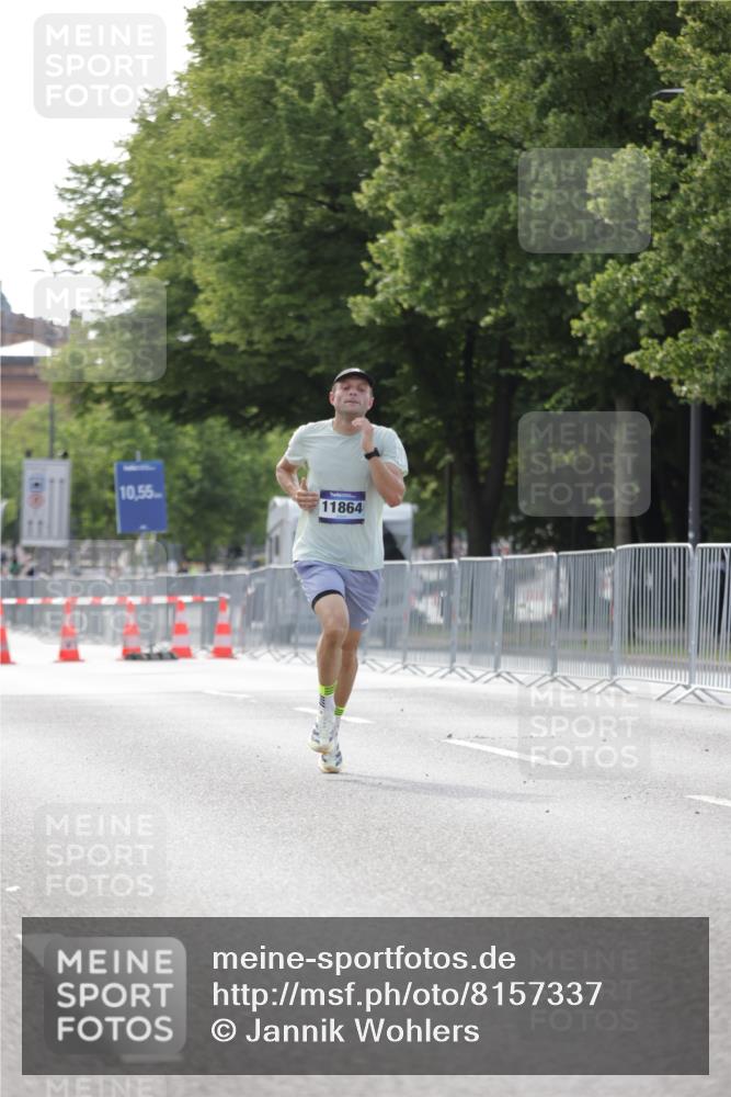 29.06.2025 - hella hamburg halbmarathon Jannik Wohlers http://msf.ph/oto/8157337 29.06.2025 09:38:04 Lombardsbrücke 4116, 11409, 11864 meine-sportfotos.de