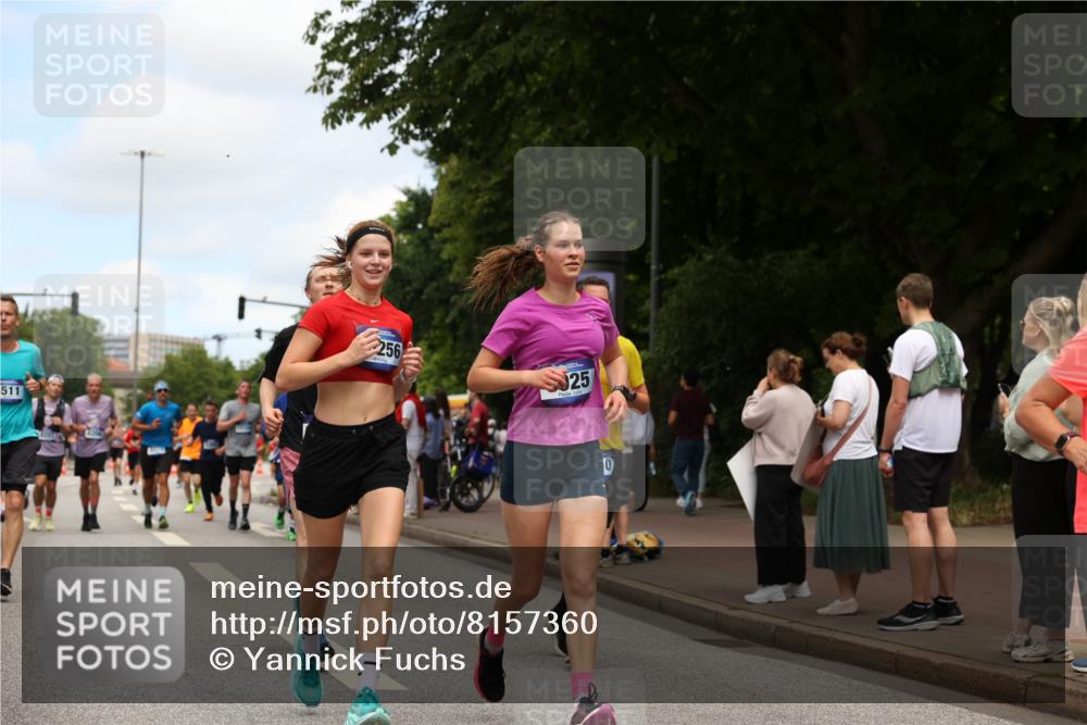 29.06.2025 - hella hamburg halbmarathon Yannick Fuchs http://msf.ph/oto/8157360 29.06.2025 11:16:43 20KM 1110, 2125, 2441, 2478, 2720, 2781, 3179, 3292, 3770, 5251, 5369, 6030, 6784, 6785, 6826, 6939, 8025, 8181, 8206, 8207, 8511, 8896, 9988, 10613, 11424, 11596, 13014, 13264, 13400, 13472, 14503, 14615, 15123, 15256, 15324, 15802, 16040, 16638, 16707, 16714, 17341, 17885, 17987, 18246, 18256, 18397, 19093 meine-sportfotos.de