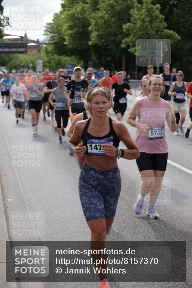 29.06.2025 - hella hamburg halbmarathon Jannik Wohlers http://msf.ph/oto/8157370 29.06.2025 10:17:28 Lombardsbrücke 1015, 1159, 1160, 1274, 1458, 1622, 1641, 1749, 1795, 2094, 2548, 2931, 3138, 3292, 5002, 5004, 5290, 5611, 5733, 7094, 7641, 7649, 8128, 8144, 8607, 8799, 9400, 9717, 9734, 9798, 9964, 10174, 10332, 10509, 10831, 11156, 11275, 11656, 11916, 12401, 12553, 12598, 12683, 12752, 13681, 13843, 14013, 14420, 14496, 14701, 14738, 14795, 14825, 15203, 15322, 15978, 16038, 16576, 16644, 16707, 16792, 17270, 17542, 17616 meine-sportfotos.de