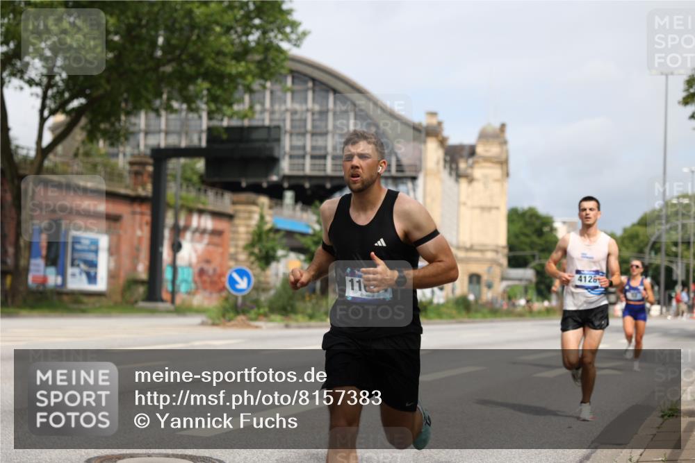 29.06.2025 - hella hamburg halbmarathon Yannick Fuchs http://msf.ph/oto/8157383 29.06.2025 10:18:27 20KM 35, 52, 4128, 7862, 9151, 11624, 17771, 18328, 18930 meine-sportfotos.de