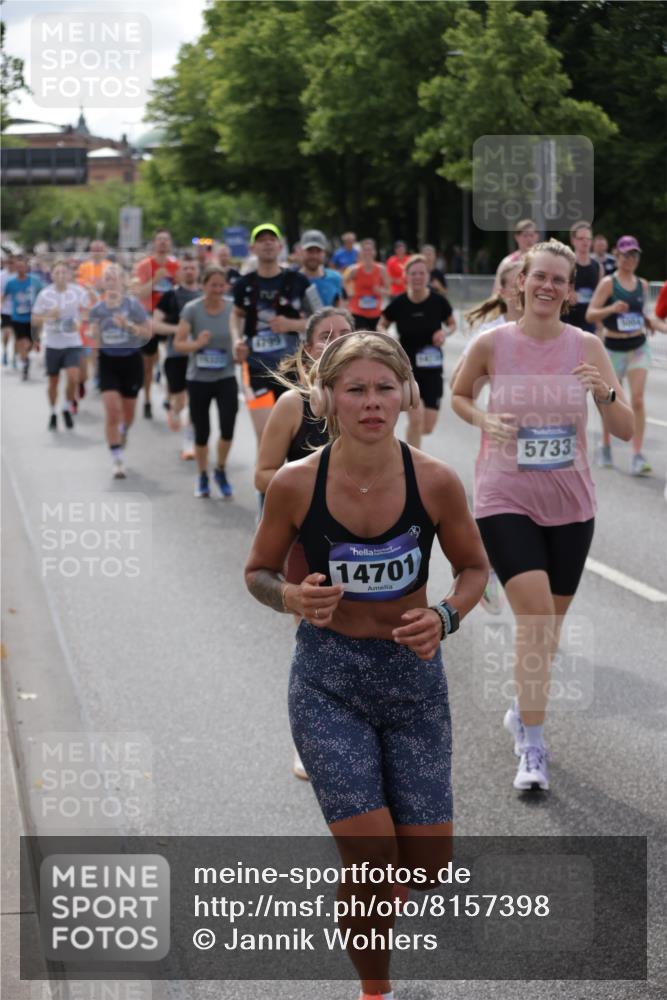 29.06.2025 - hella hamburg halbmarathon Jannik Wohlers http://msf.ph/oto/8157398 29.06.2025 10:17:28 Lombardsbrücke 1015, 1159, 1160, 1274, 1458, 1622, 1641, 1749, 1795, 2094, 2548, 2931, 3138, 3292, 5002, 5004, 5290, 5611, 5733, 7094, 7641, 7649, 8128, 8144, 8607, 8799, 9400, 9717, 9734, 9798, 9964, 10174, 10332, 10509, 10831, 11156, 11275, 11656, 11916, 12401, 12553, 12598, 12683, 12752, 13681, 13843, 14013, 14420, 14496, 14701, 14738, 14795, 14825, 15203, 15322, 15978, 16038, 16576, 16644, 16707, 16792, 17270, 17542, 17616 meine-sportfotos.de