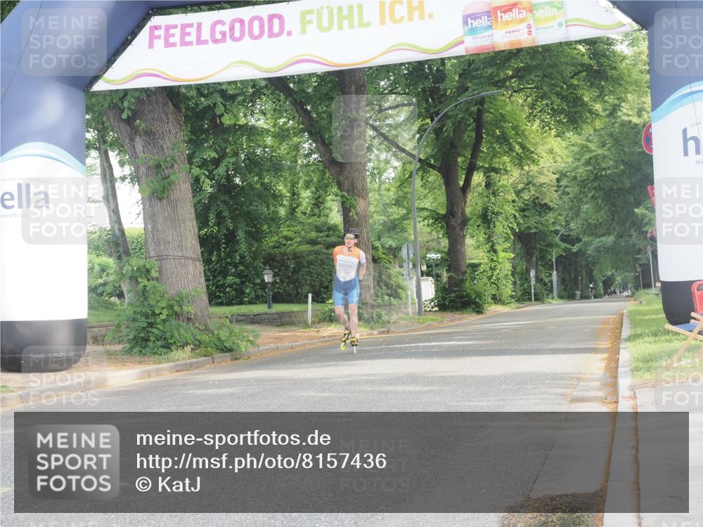 29.06.2025 - hella hamburg halbmarathon KatJ http://msf.ph/oto/8157436 29.06.2025 09:03:48 Zwischen KM18-KM19  meine-sportfotos.de