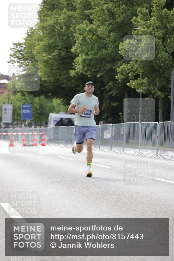 29.06.2025 - hella hamburg halbmarathon Jannik Wohlers http://msf.ph/oto/8157443 29.06.2025 09:38:04 Lombardsbrücke 4116, 11409, 11864 meine-sportfotos.de